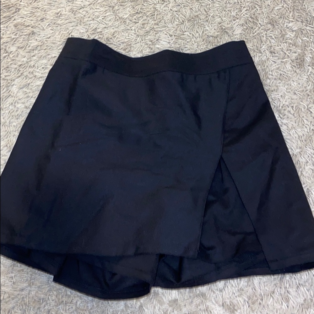 black going out mini skort